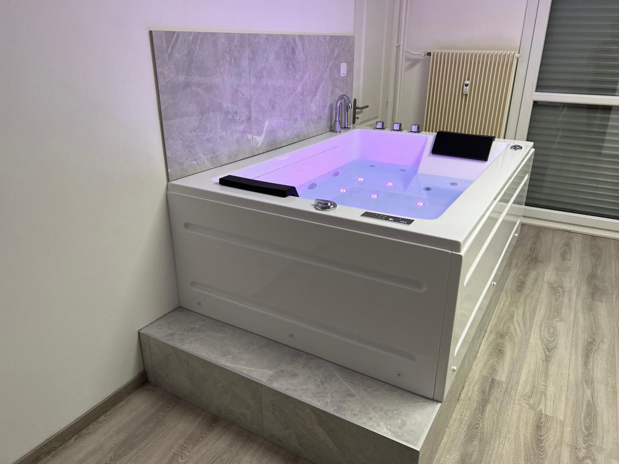 Avec Jacuzzi Proche Du Centre Appartement Strasbourg