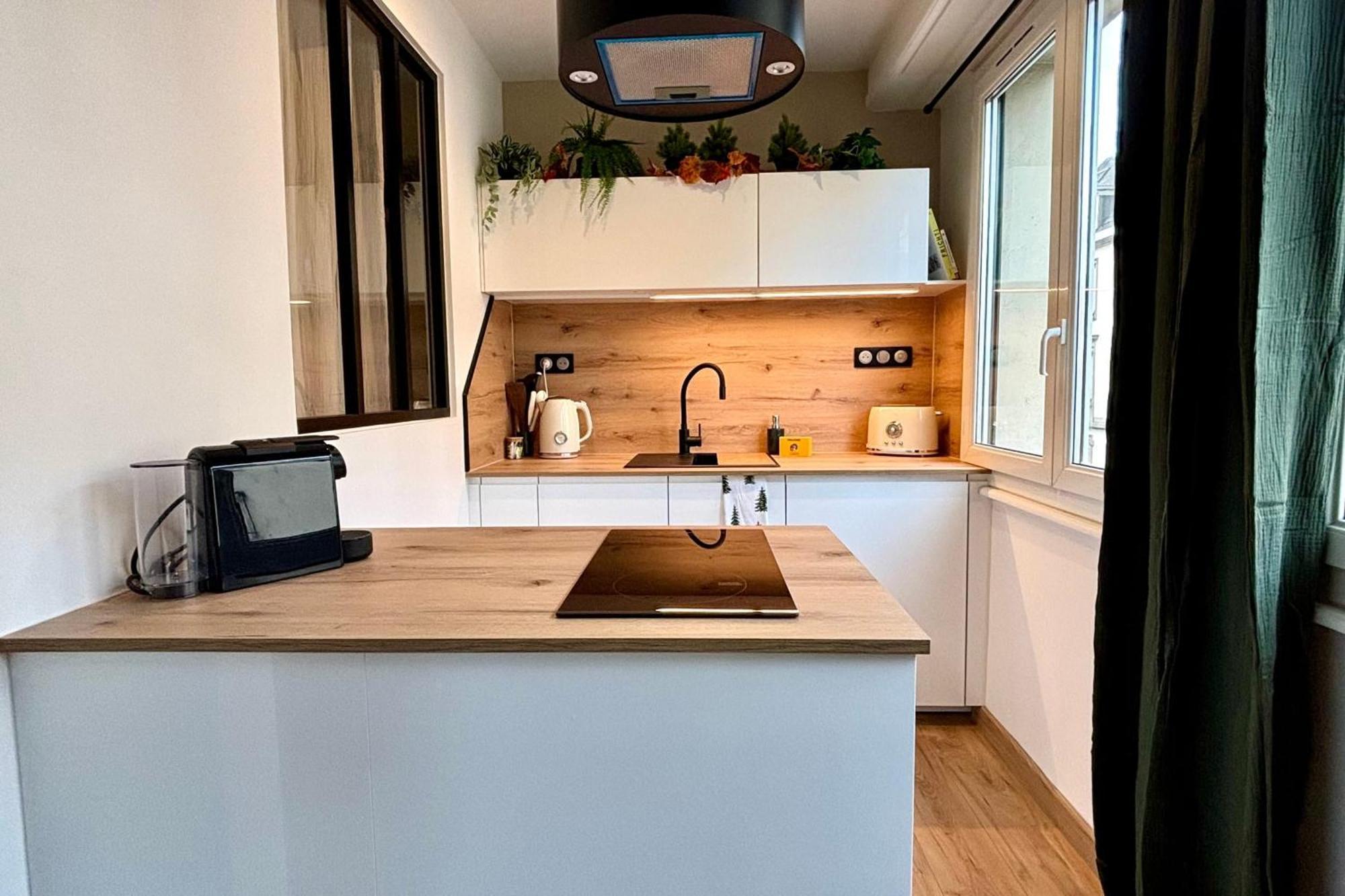 Appartement T2 In The Heart Of The Poincare District *