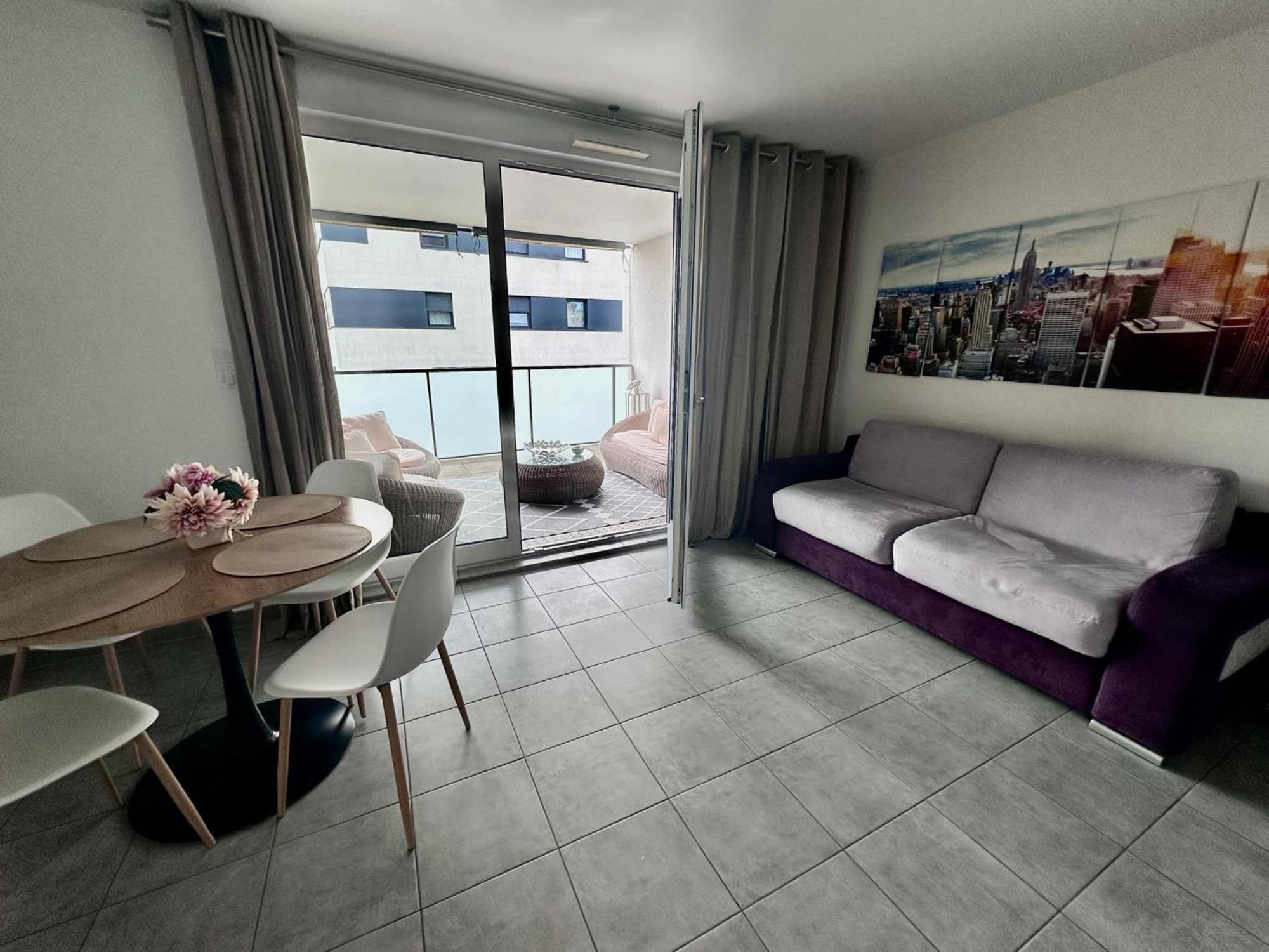 Appartement Grande Terrasse Parking Prive