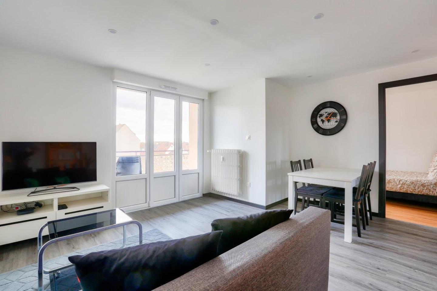 Apartment Lovely 2 Bedroom Flat With Balcony Near The Centre Straßburg