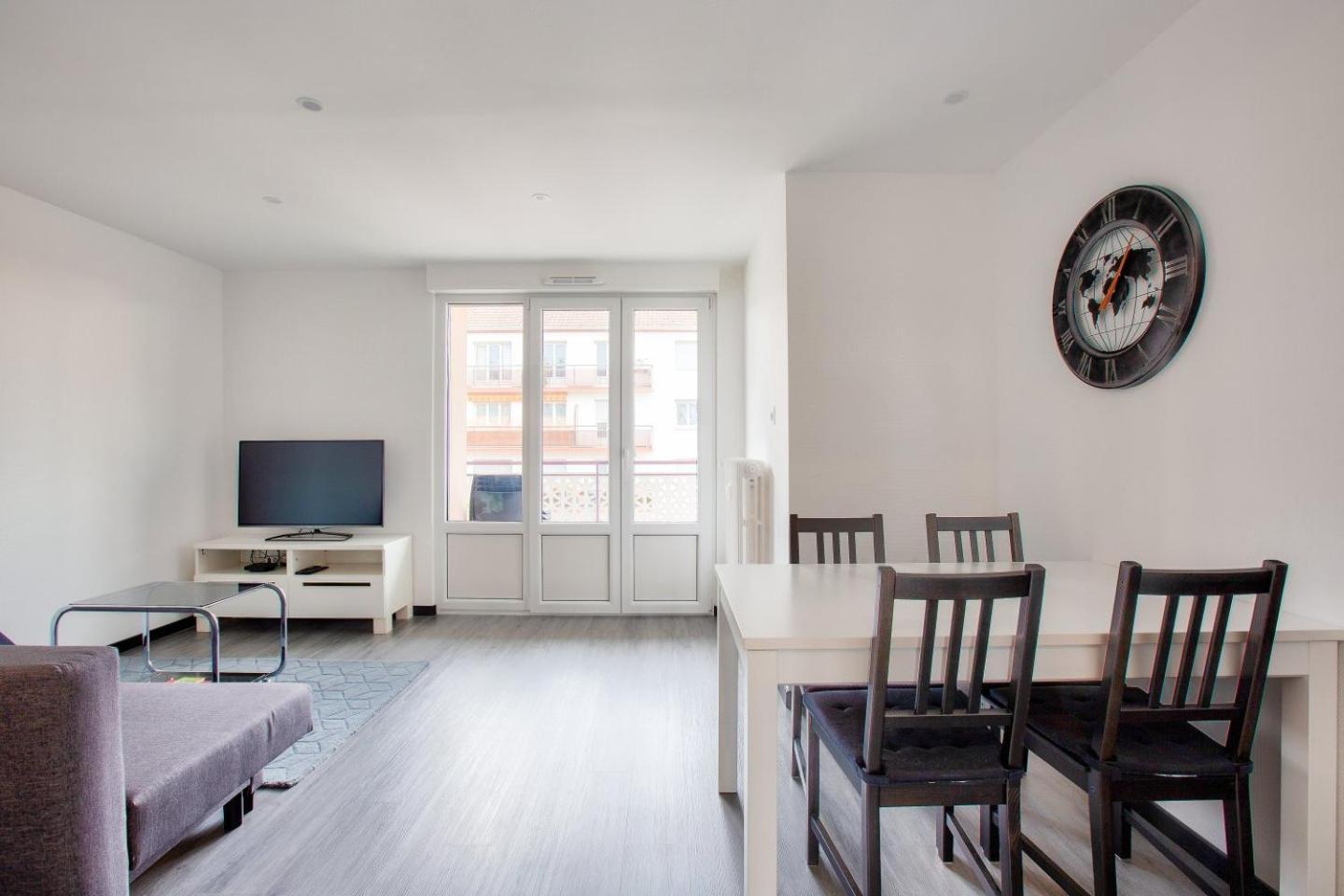 Lovely 2 Bedroom Flat With Balcony Near The Centre Strasbourg