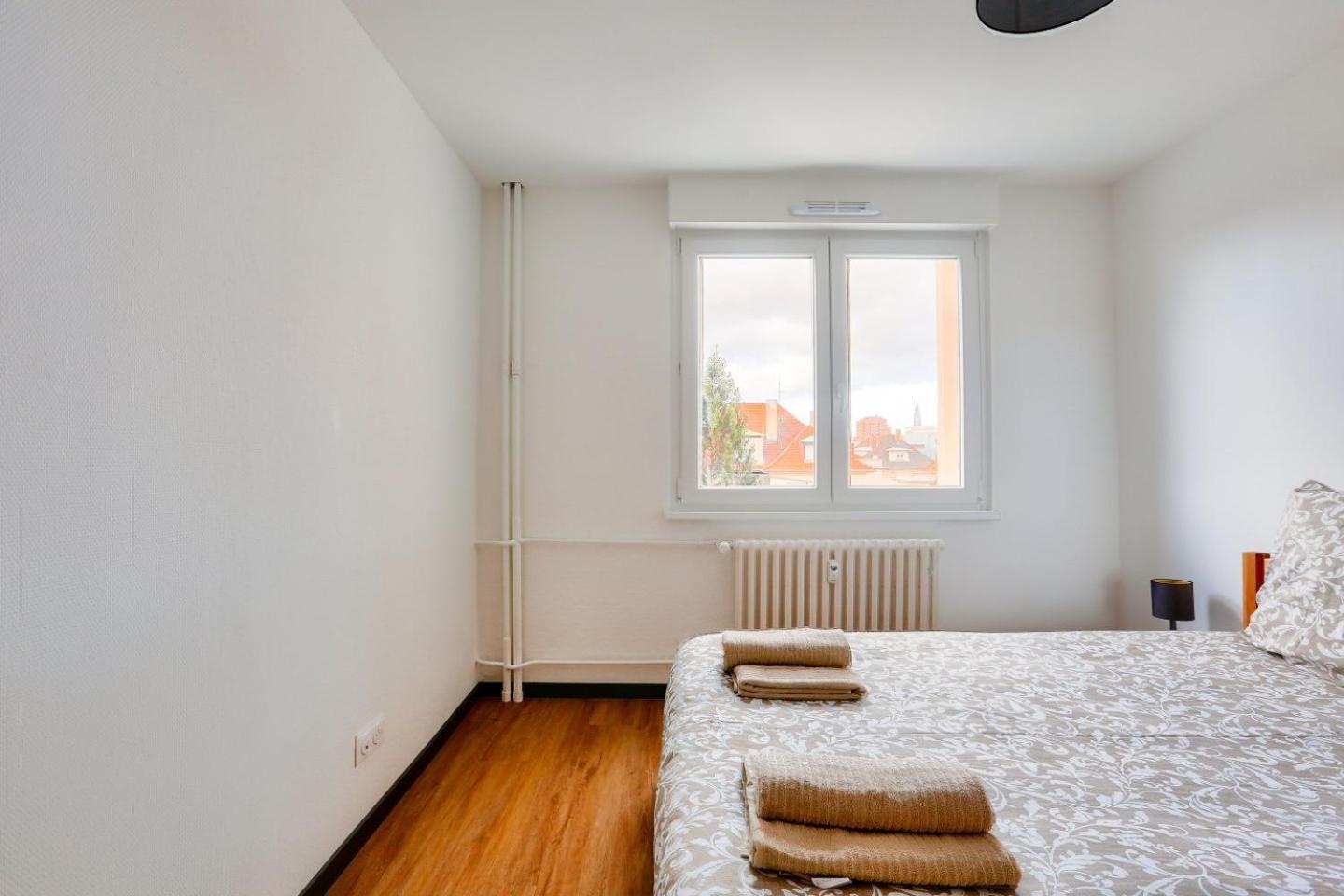 Appartement Lovely 2 Bedroom Flat With Balcony Near The Centre *
