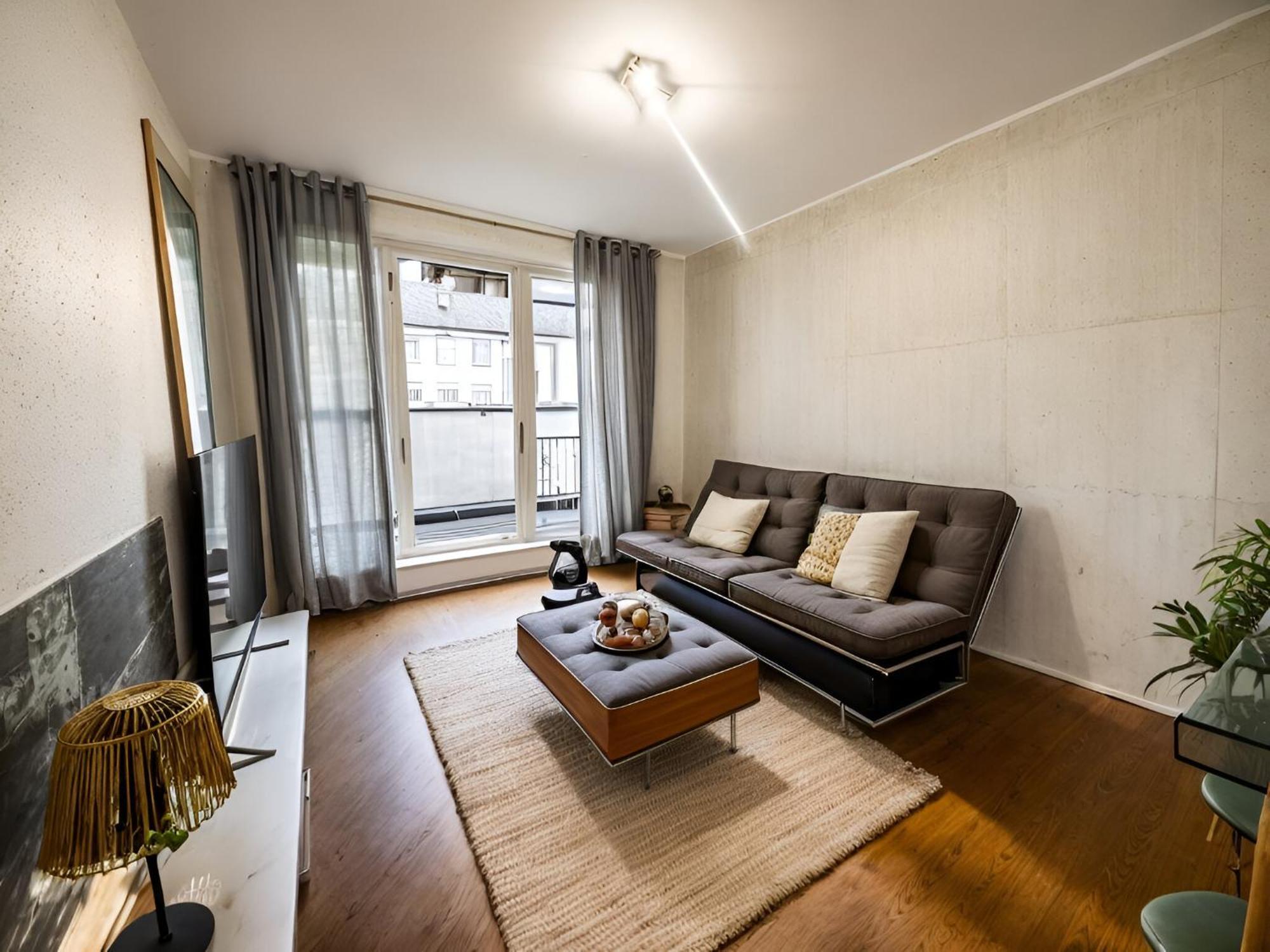 Appartement Stbg Bel Avec Balcon *