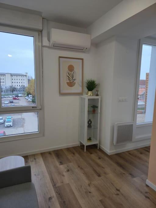 304 - Avec Terrasse Refait A Neuf Straßburg