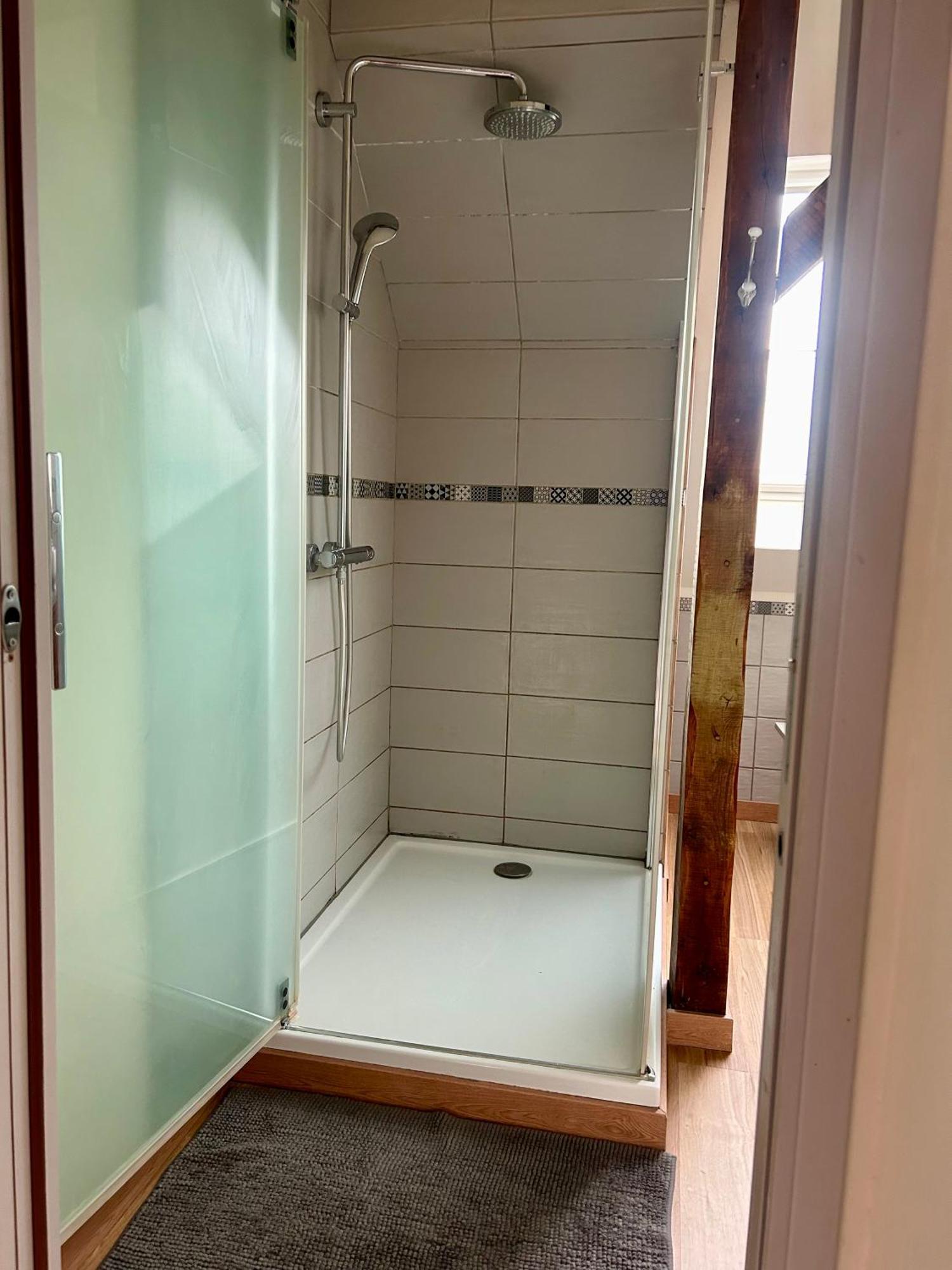 Aulouison Maison Spacieuse Et Paisible De 200 M2, A Proximite Du Parlement Europeen Guest house Strasbourg