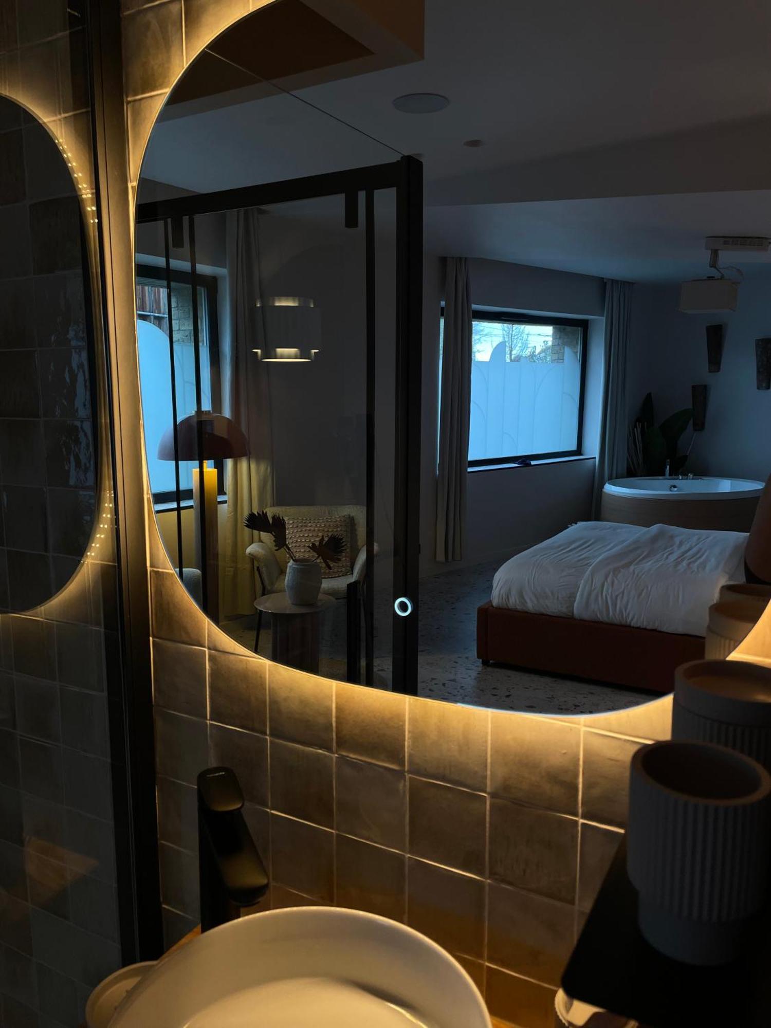Strasbourg, Sauna, Spa, Ibiza, Evasion Romantique Et Sensuelle * Straßburg