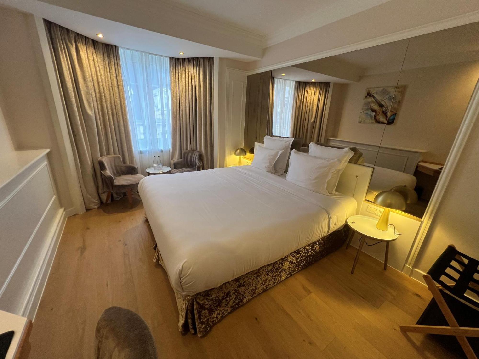 Maison Lutetia R