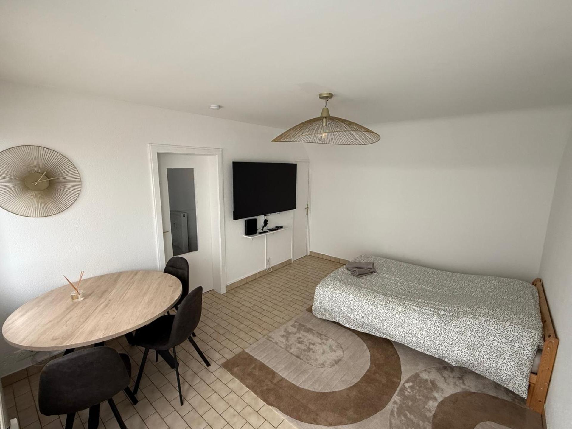 Proche Centre 7 Min Gare Appartement *