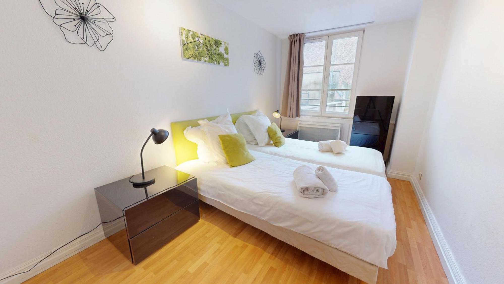 70 M² Center *