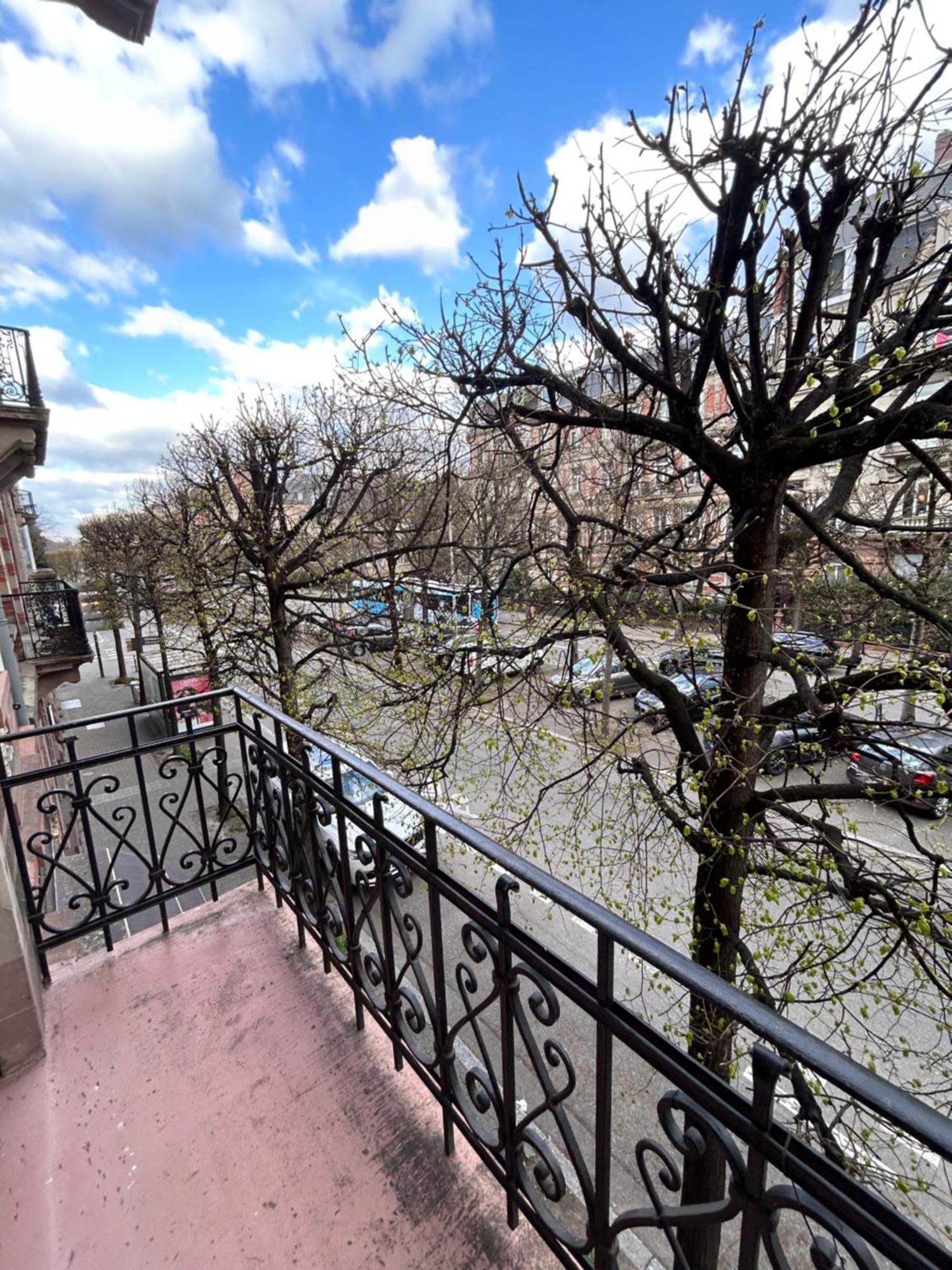 Spacieux En Centre Appartement *