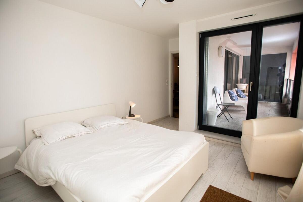 Moderne Au Centre Apartment *