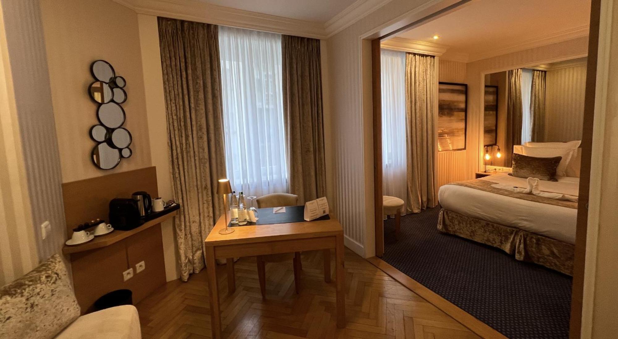 Maison Lutetia R
