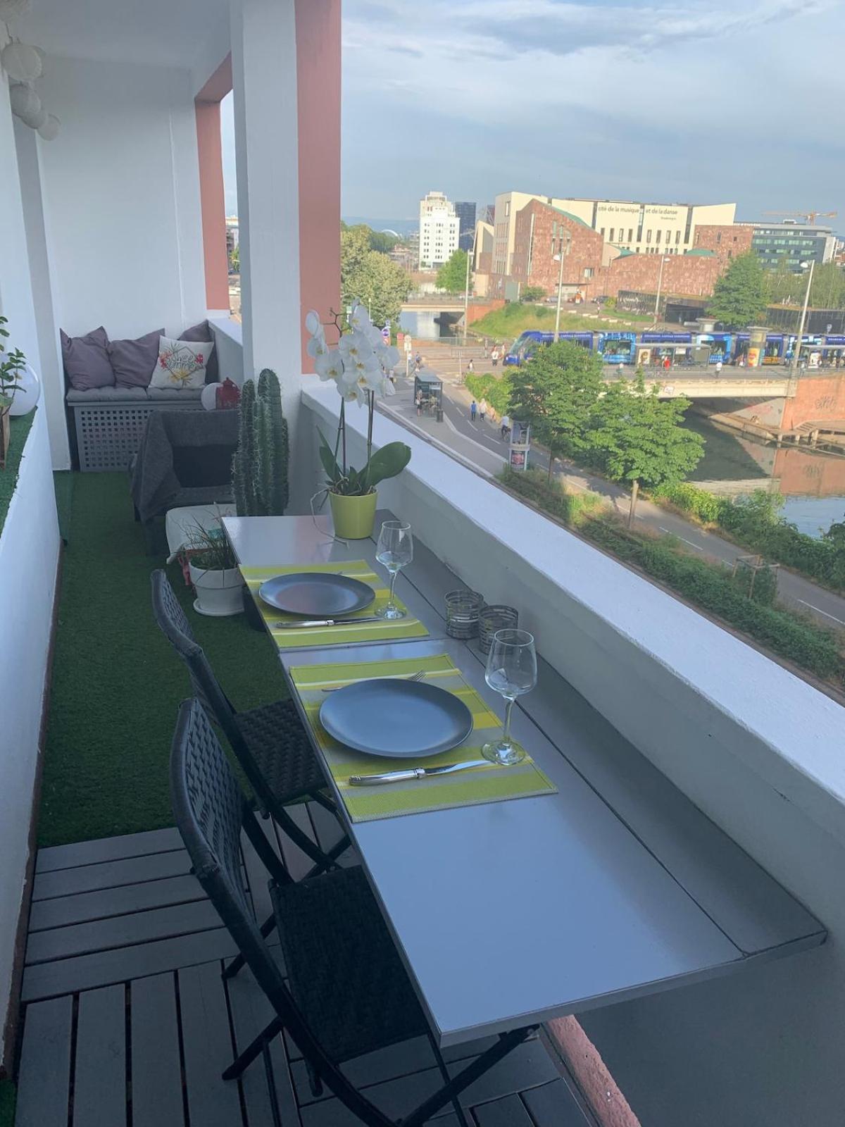 5p 100 M2 Garage 2 Balconiesstrasbourg Center *