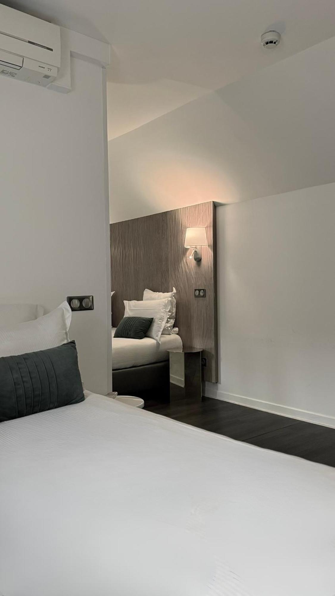 Rohan Hotel