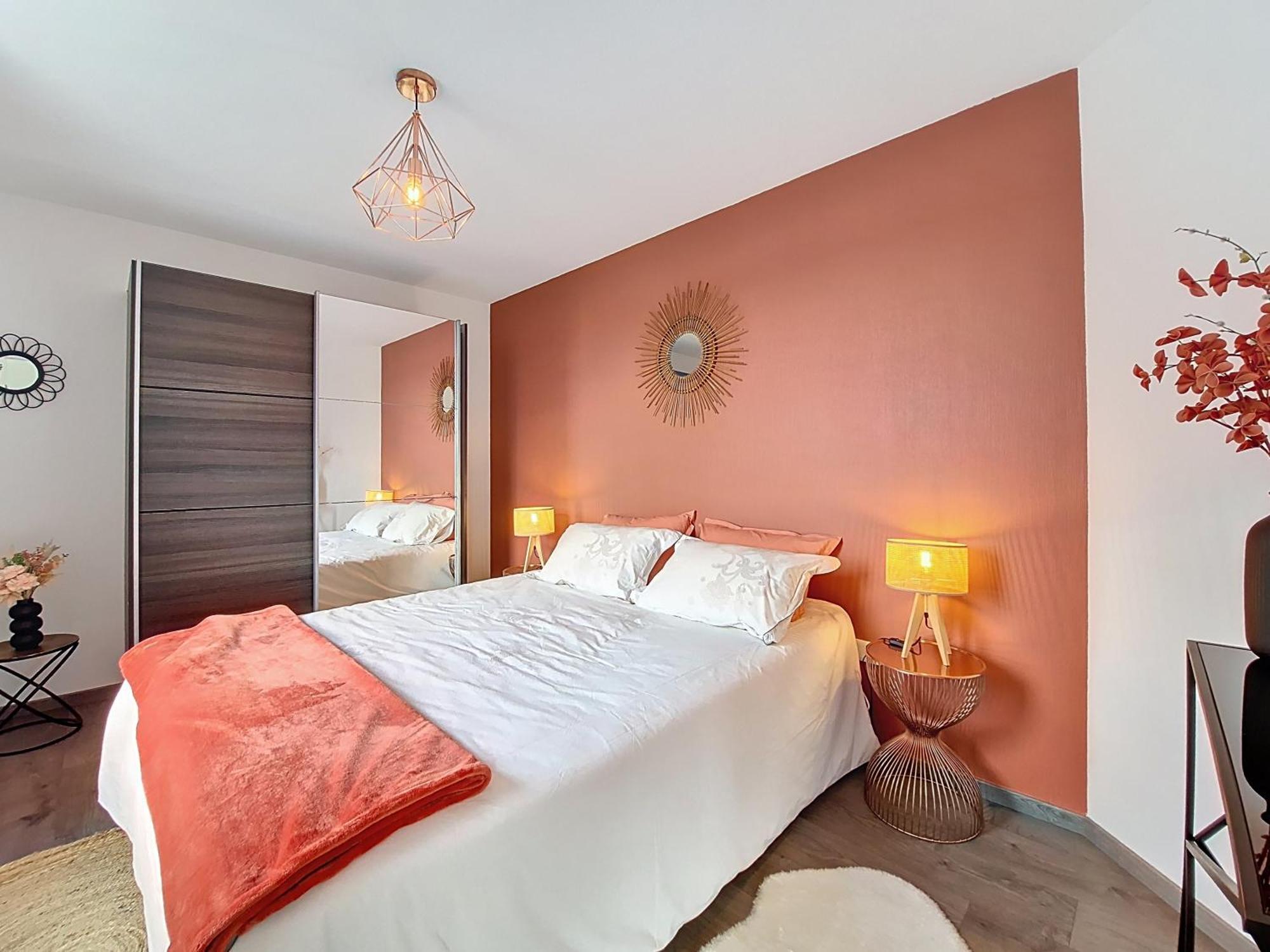Chez Lady Mag - Neuf - Confort - Parking - Proche Centre-ville - Tram Appartement *