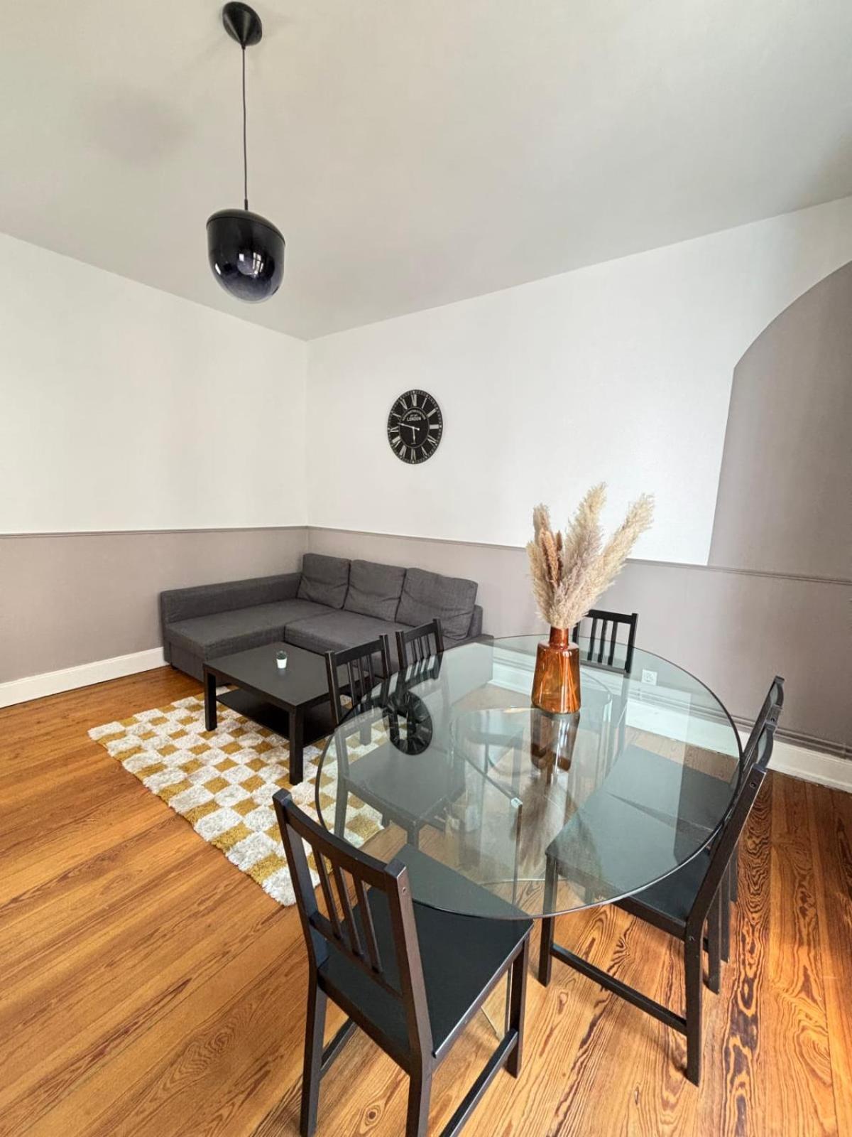 Soh Rent 3 Pieces Gare 3 - Tv - Wifi - Balcon Straatsburg