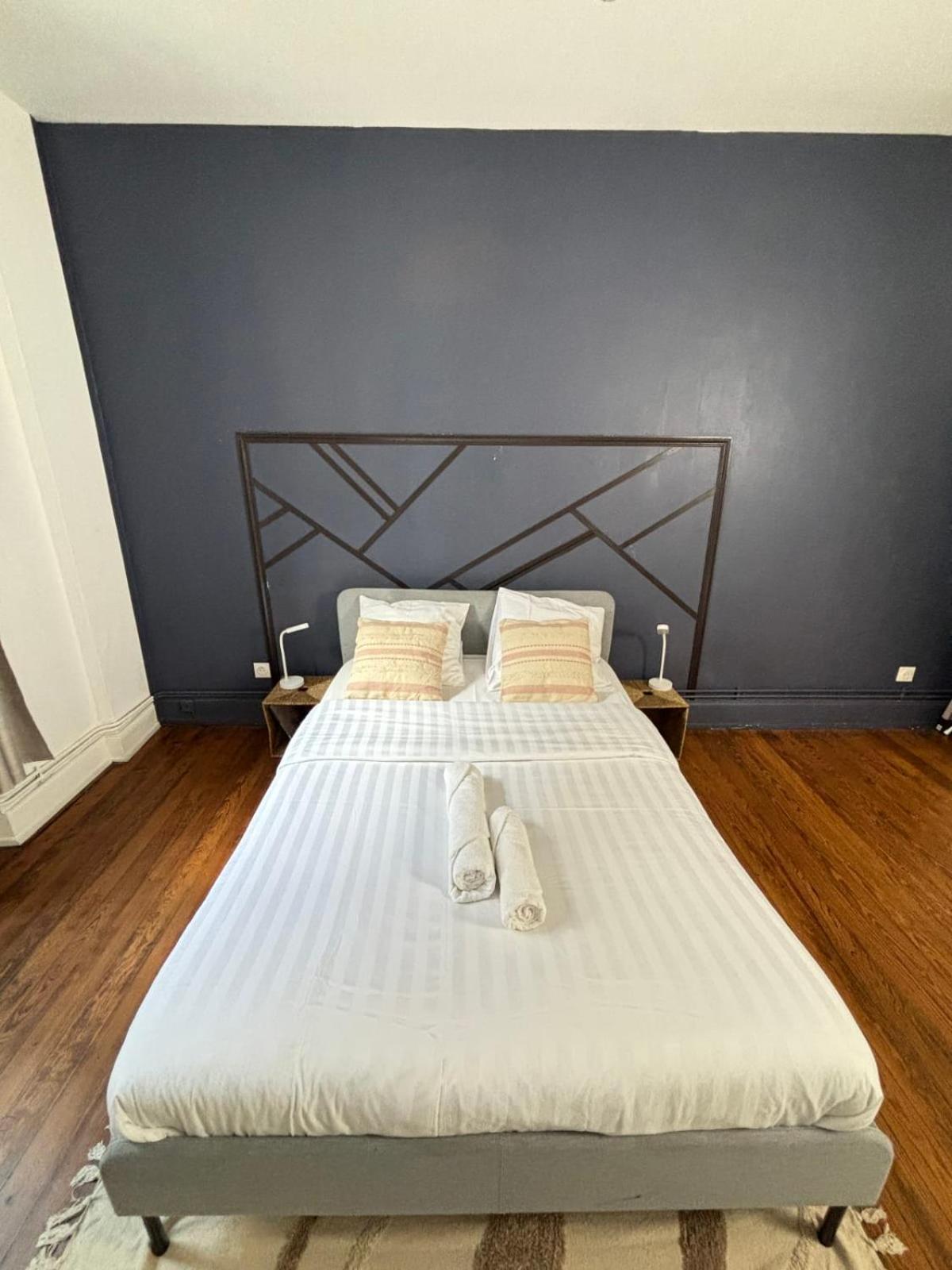 Soh Rent 3 Pieces Gare 3 - Tv - Wifi - Balcon *