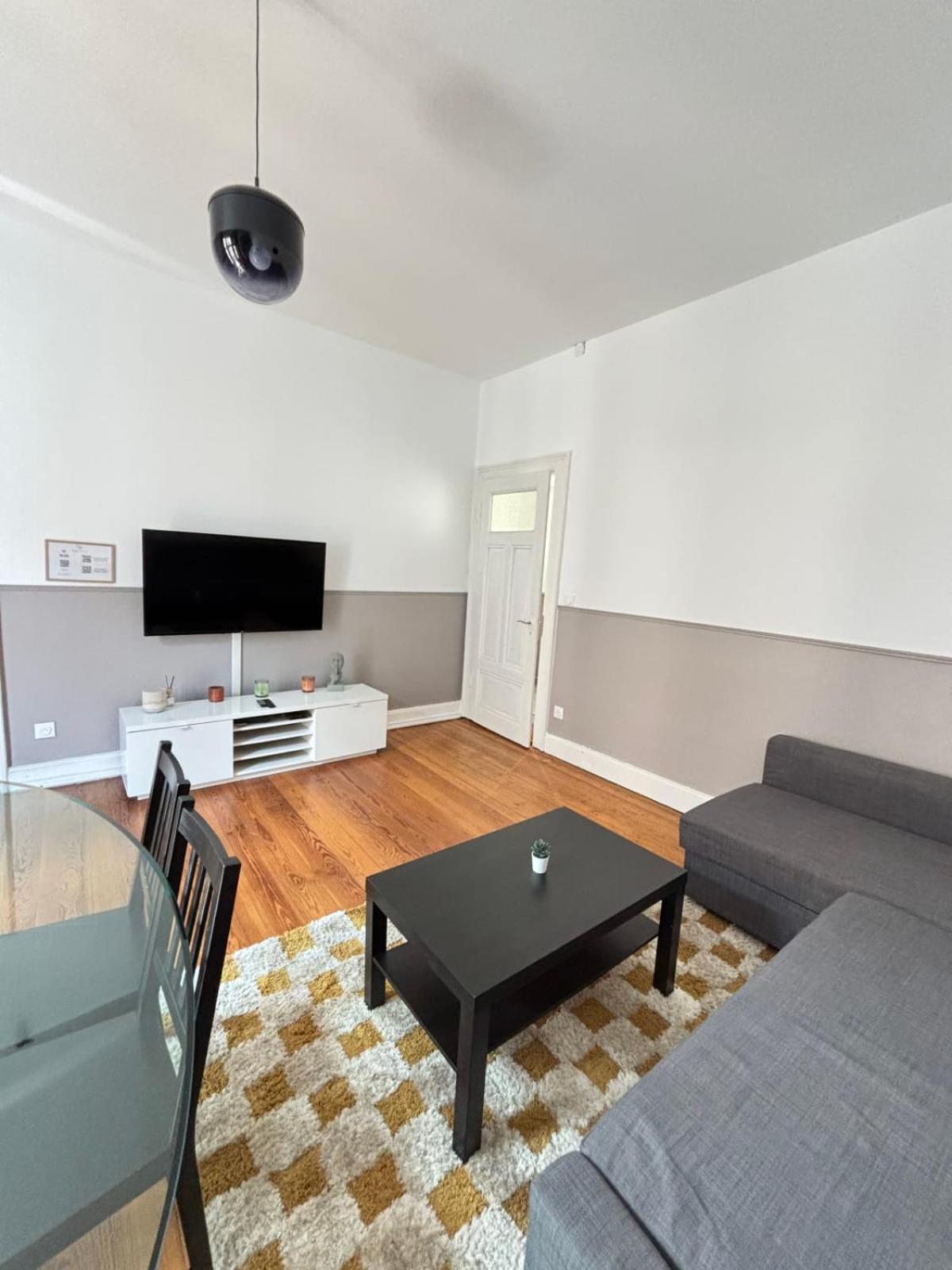 Appartement Soh Rent 3 Pieces Gare 3 - Tv - Wifi - Balcon