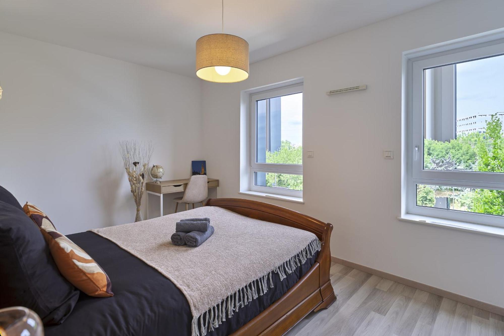 Dans Les Etoiles - 2 Bedroom With Free Parking Near To The City Center Appartement Strasbourg