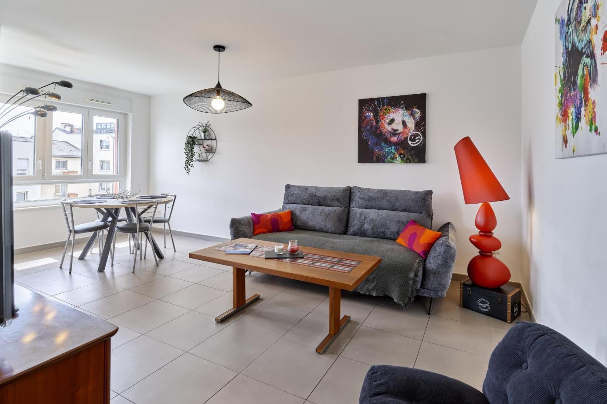 Appartement Dans Les Etoiles - 2 Bedroom With Free Parking Near To The City Center Strasbourg