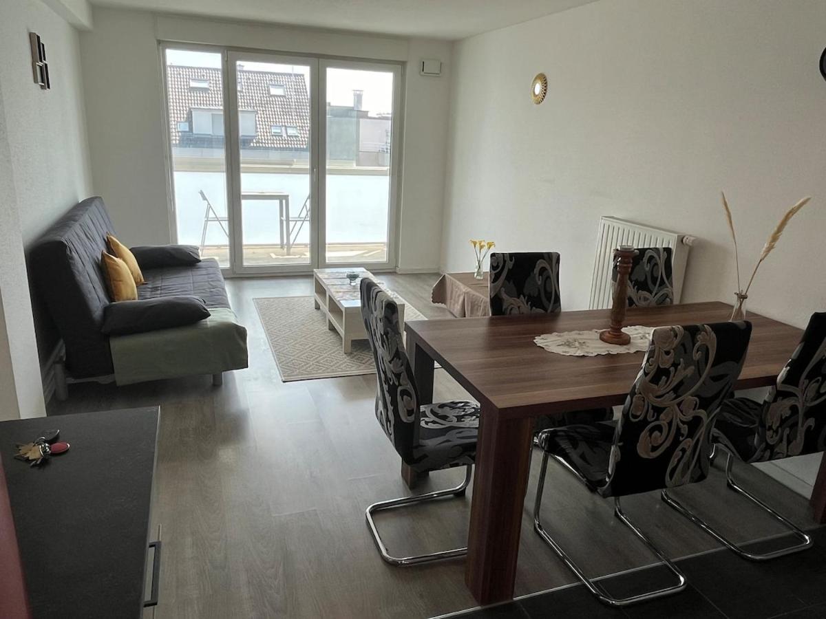 Apartment T3 Avec Balcon Et Parking *