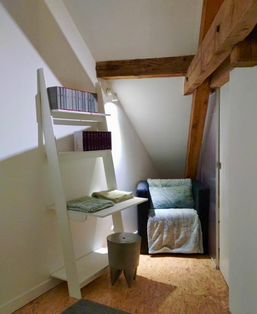 Large Duplex With Terrace *