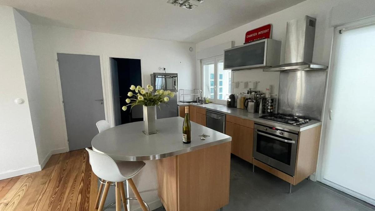 Large Duplex With Terrace Apartment Straßburg