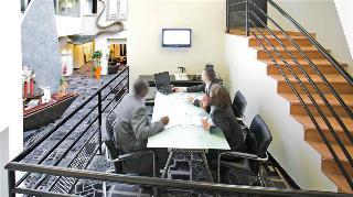 Ibis Centre Gare Hotel 3*
