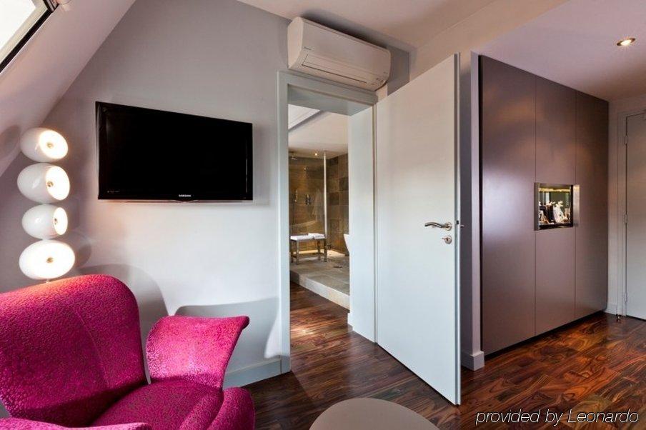 Rohan Hotel 4*