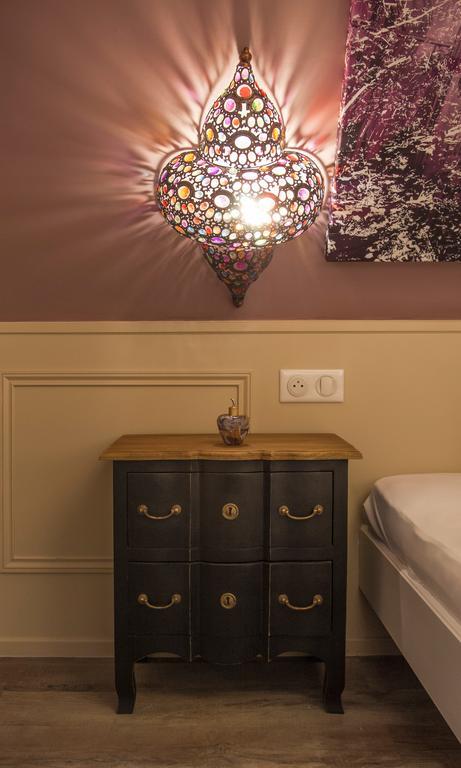 Roses Hotel