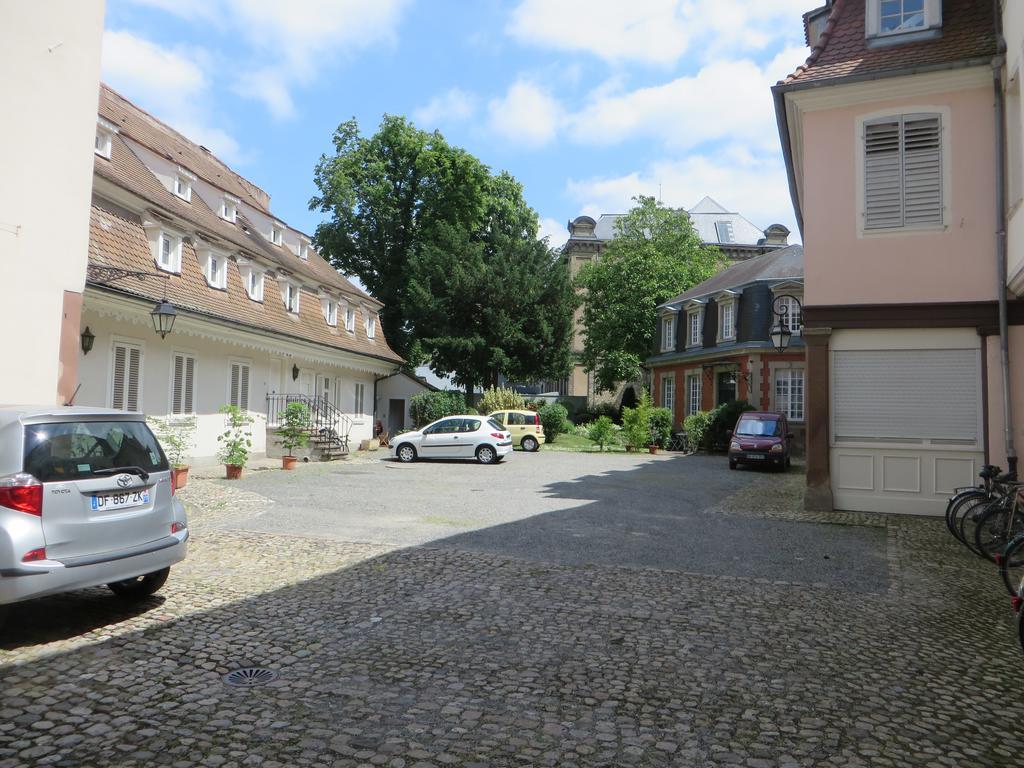 Au Quai Des Pecheurs Apartment *