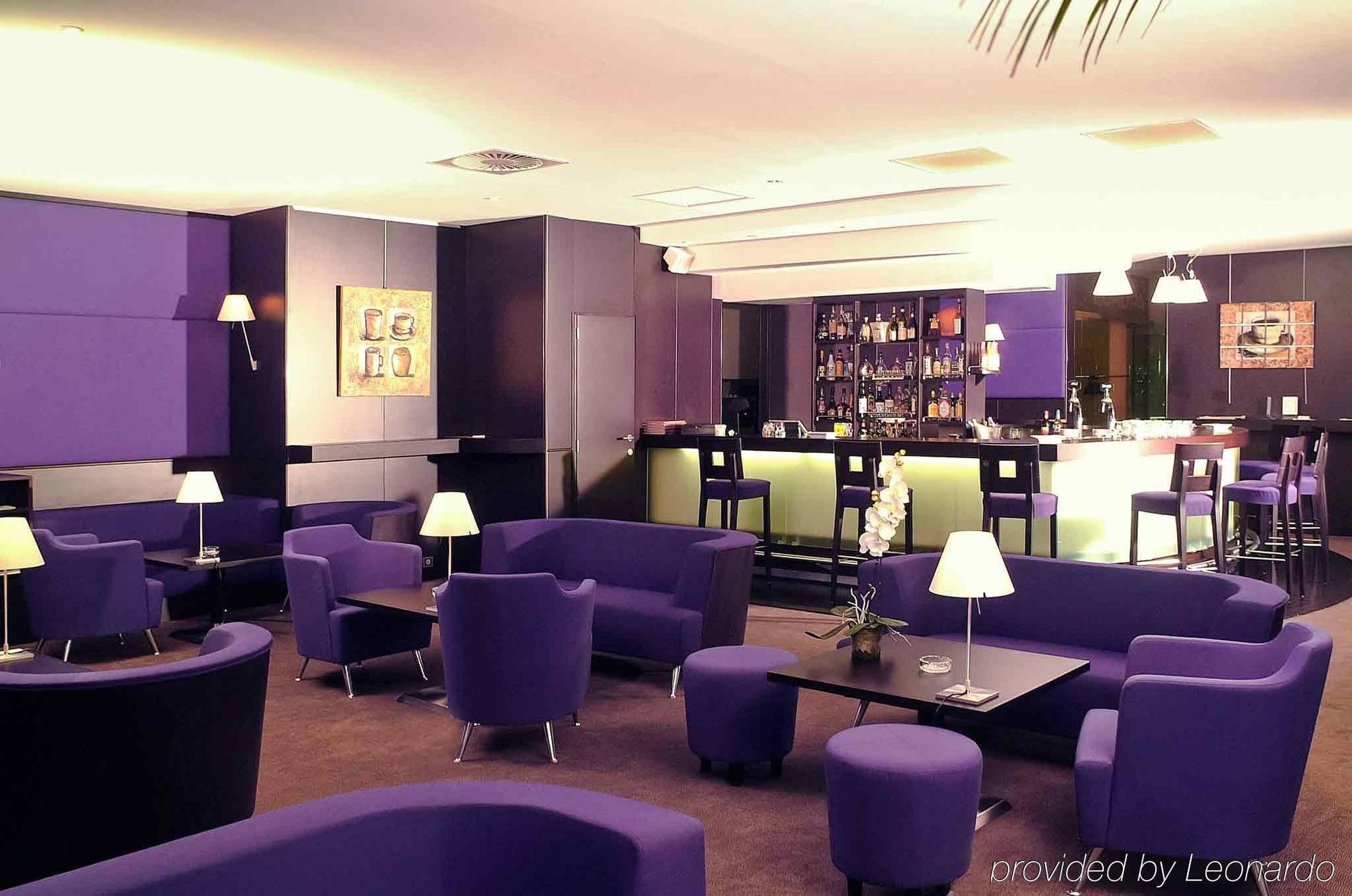Mercure Place Des Congrès Hotel 4*