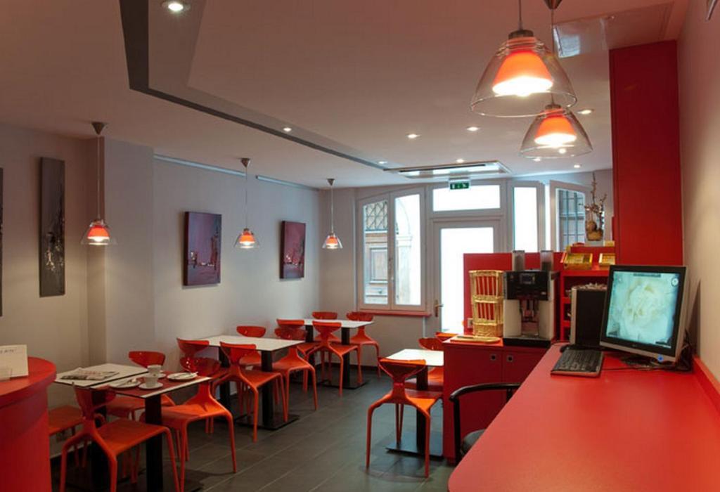 Des Arts Hotel 2*