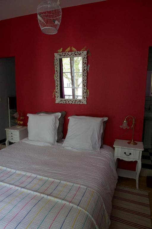 D'hotes La Celestine Bed & Breakfast