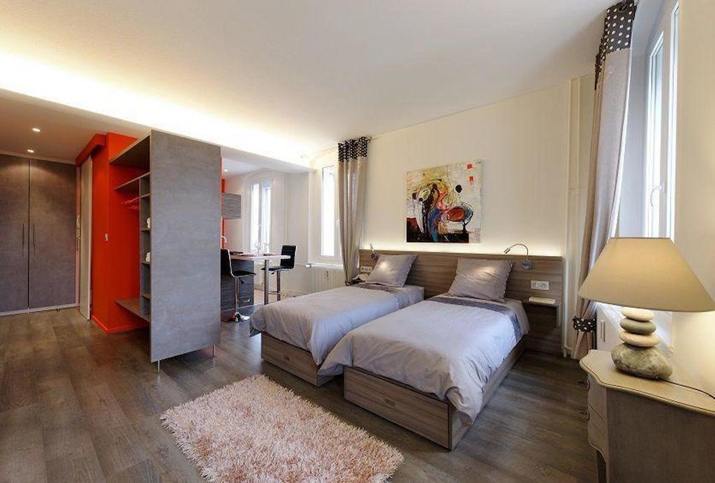 Comme Chez Soi