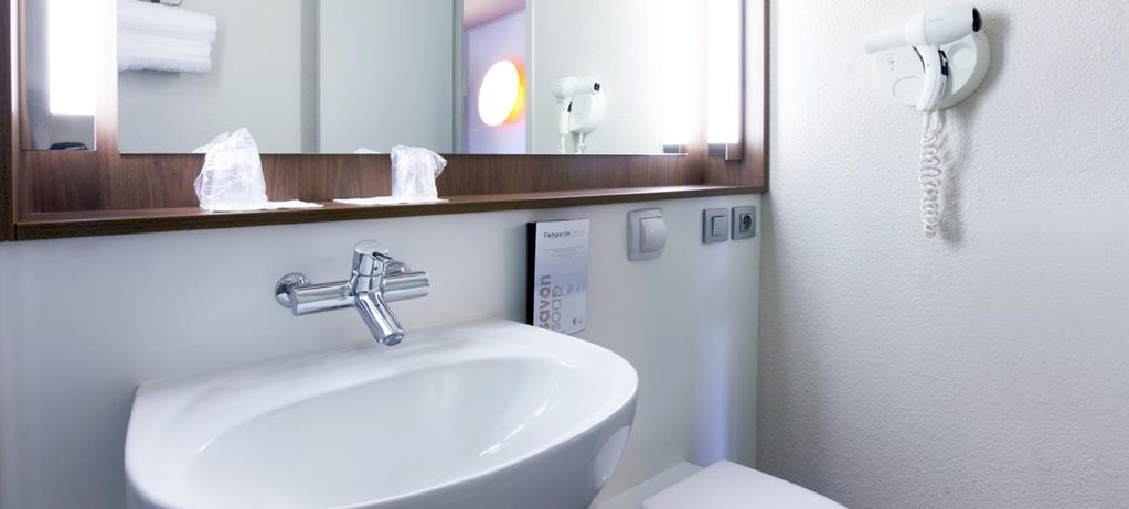 Kyriad Direct Ouest - Zénith Hotel