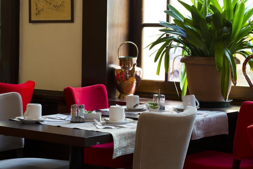 Western Monopole Métropole Hotel 4*