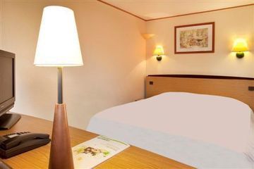 Kyriad Direct Ouest - Zenith Strasbourg