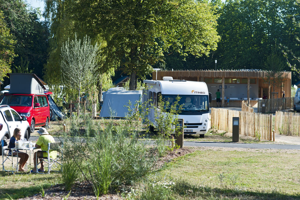 Camping De *