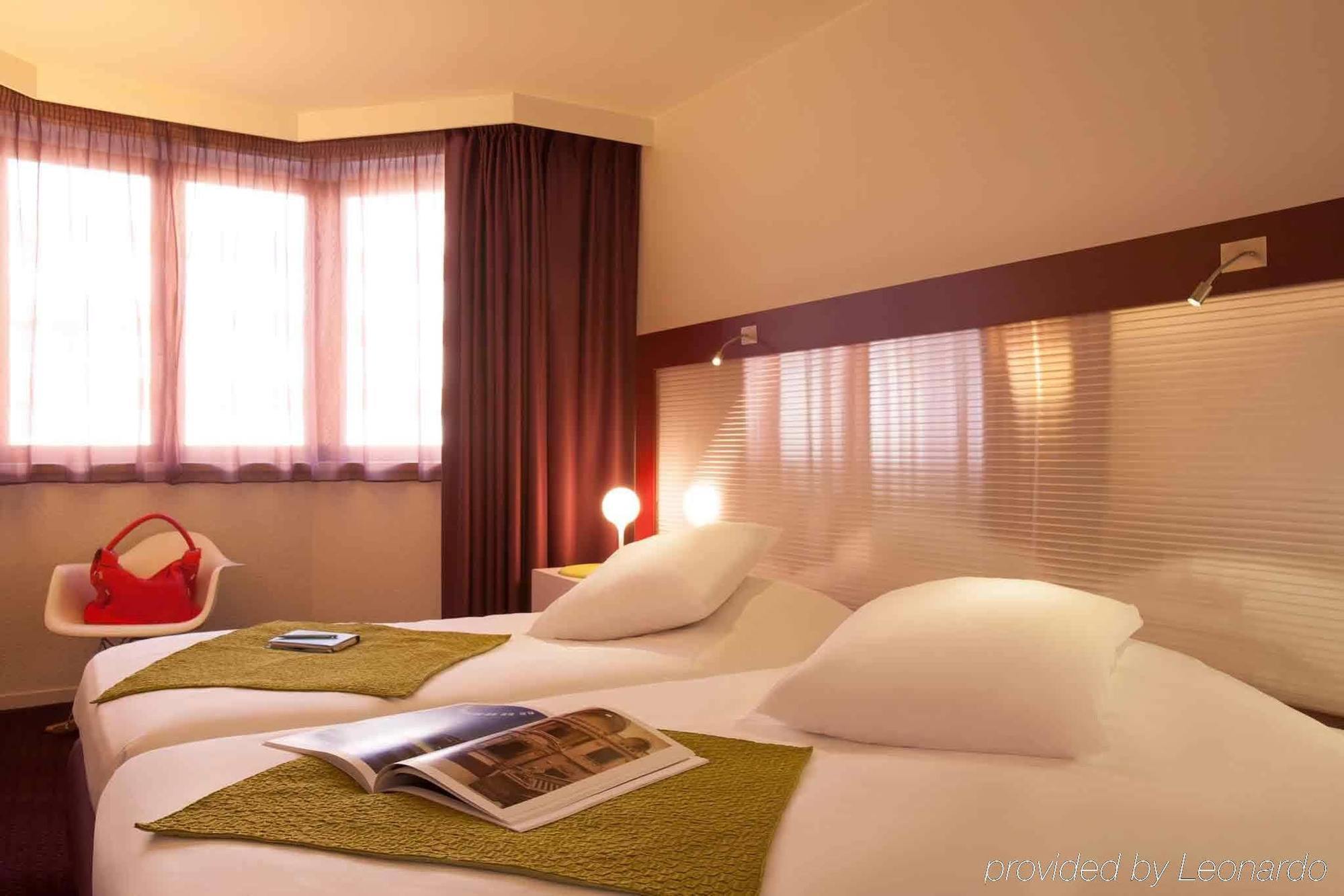 Mercure Centre Hotel 4*