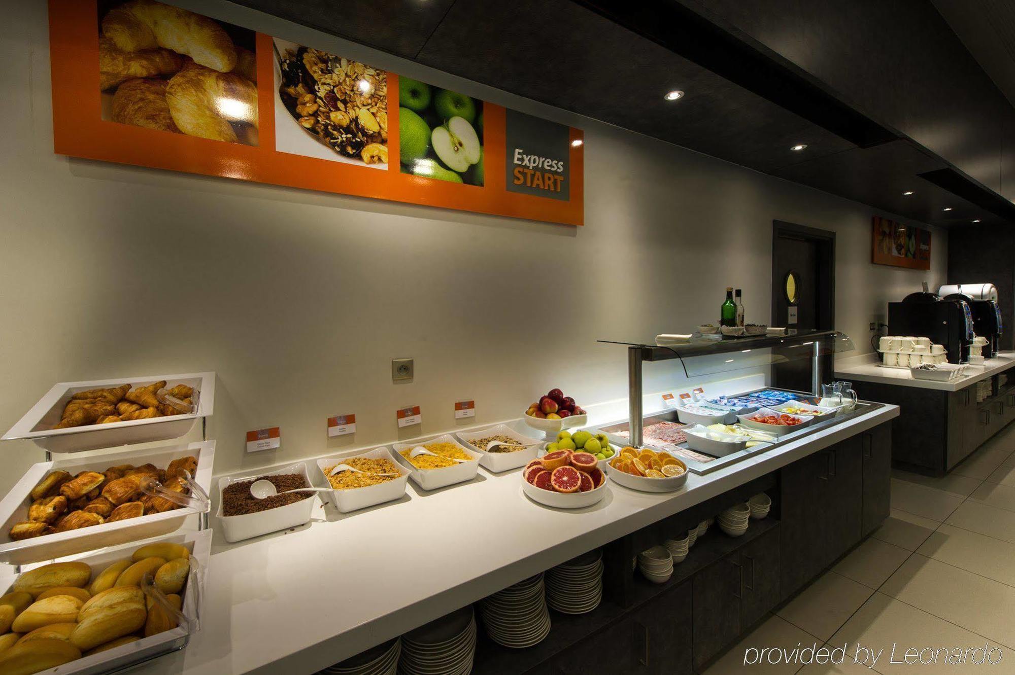 Express Centre By Ihg Hotel 3*