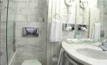 Hotel Mercure Centre Gare 4*