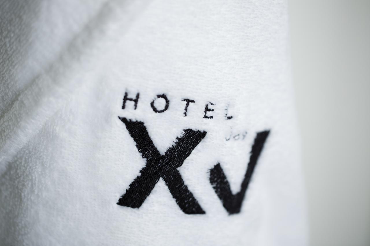Boutique Des Xv