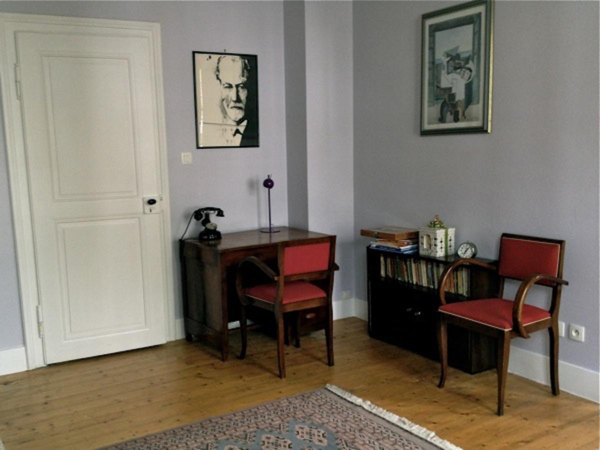 D'hotes La Celestine Bed & Breakfast *