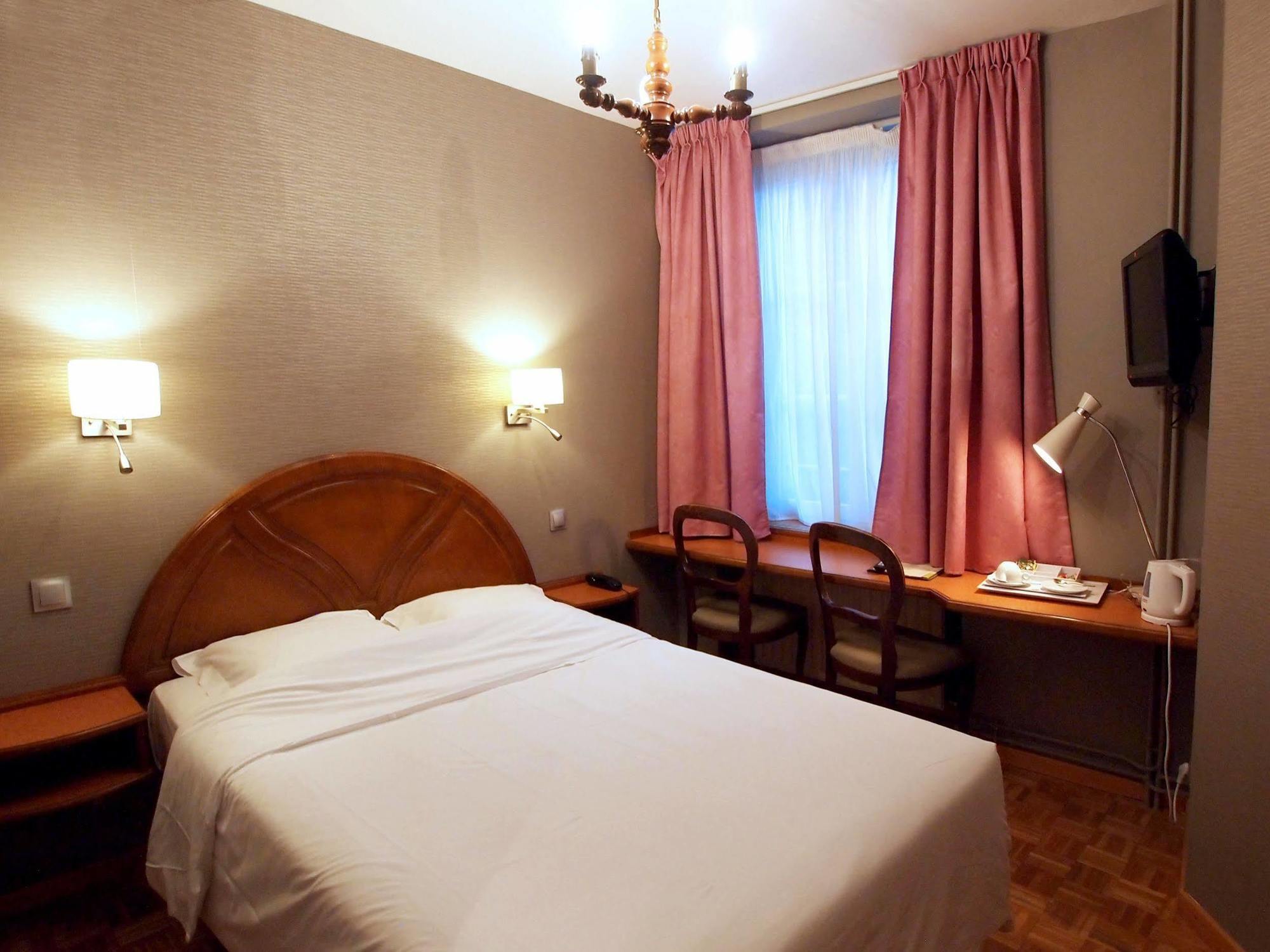 Logis Restaurant Au Cerf D'or 3* Strasbourg