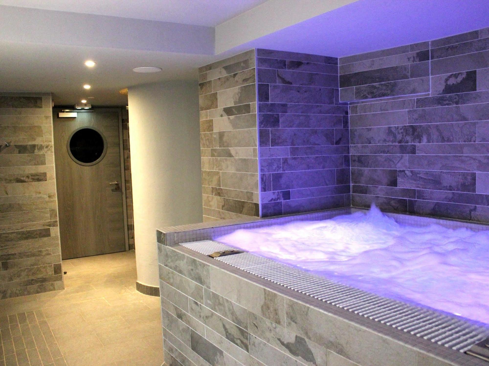 Hotel Logis Restaurant Au Cerf D'or Strasbourg