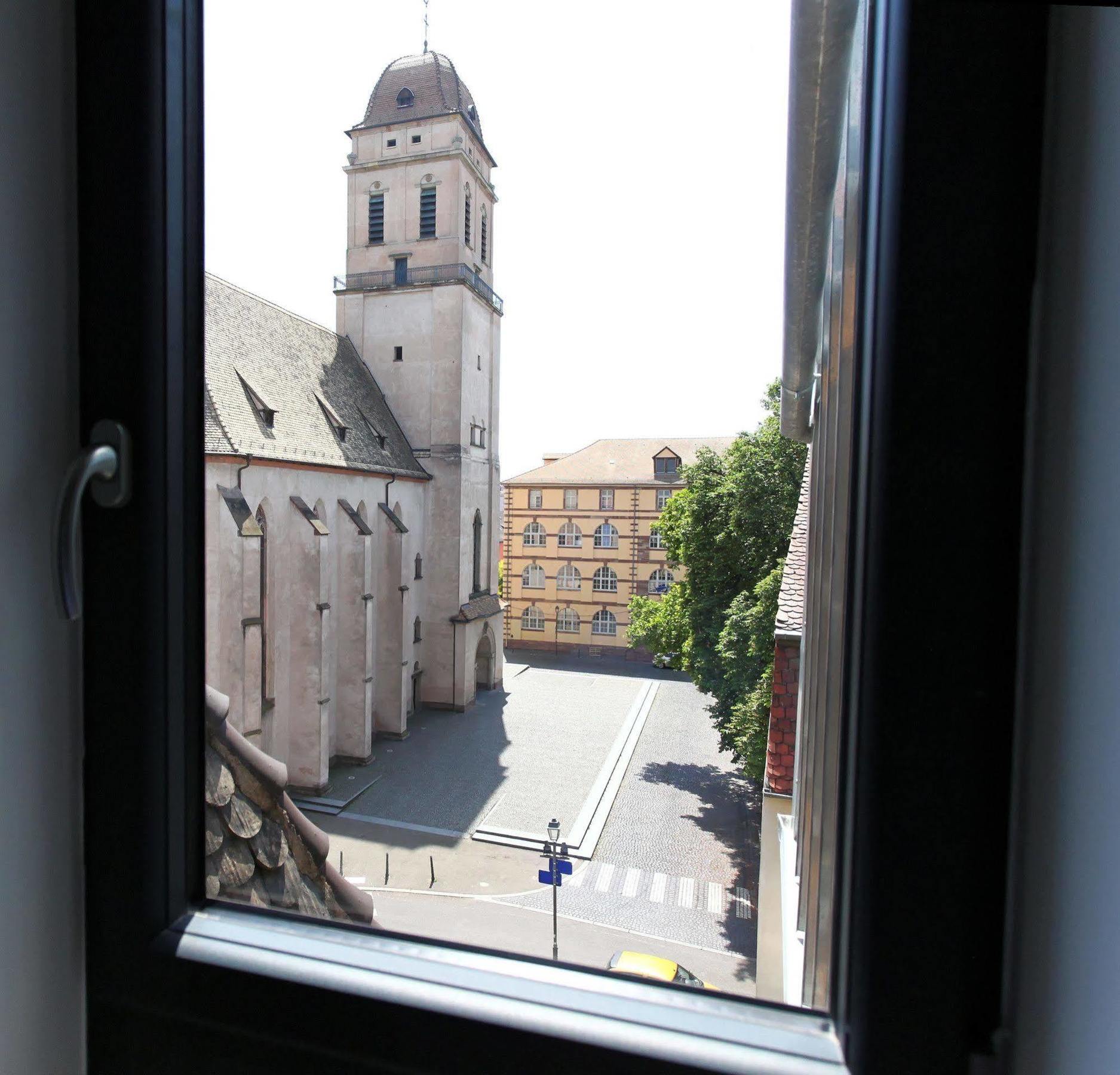 Hotel De L'ill 3*