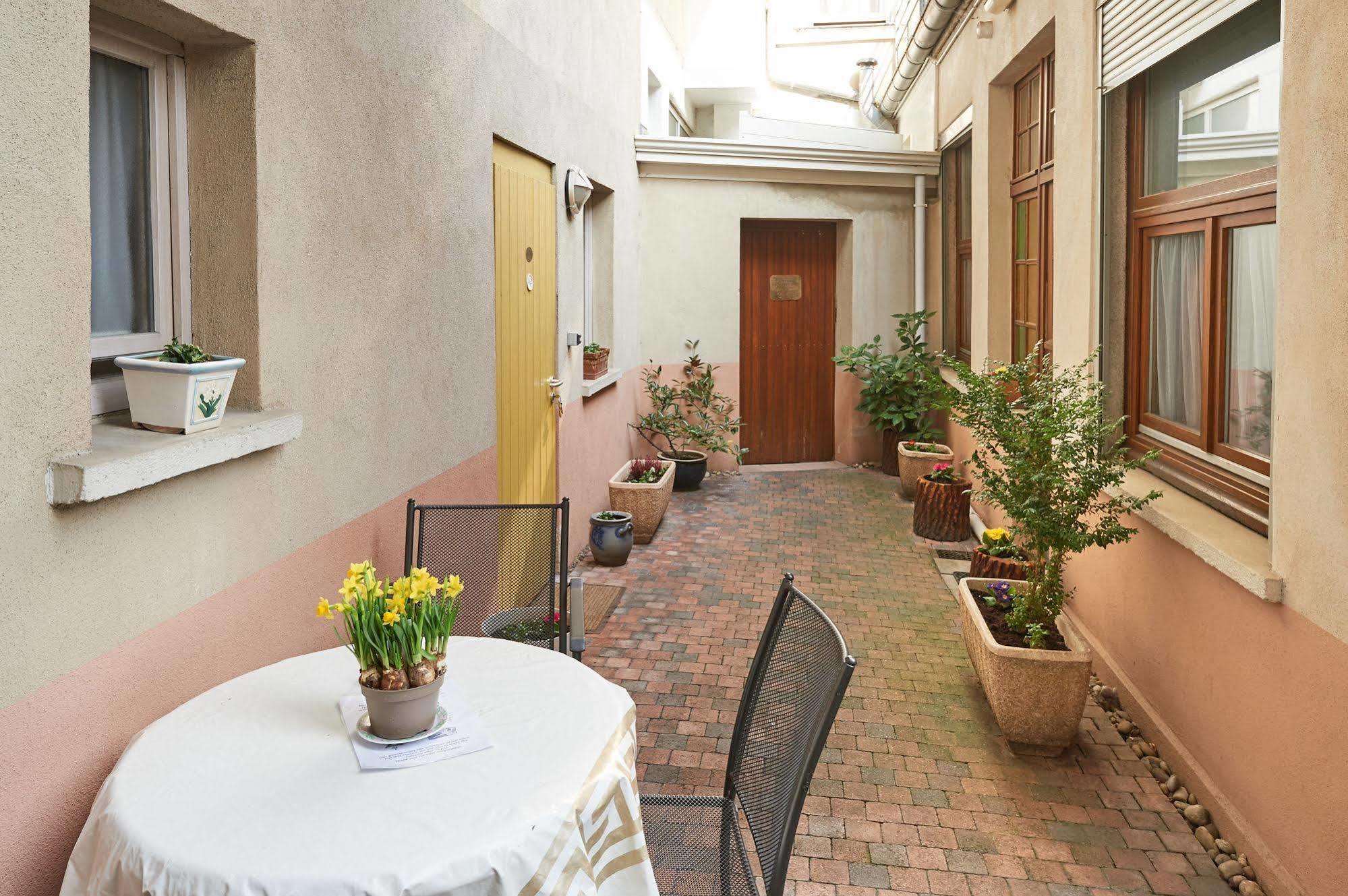 De L'ill Hotel 3*