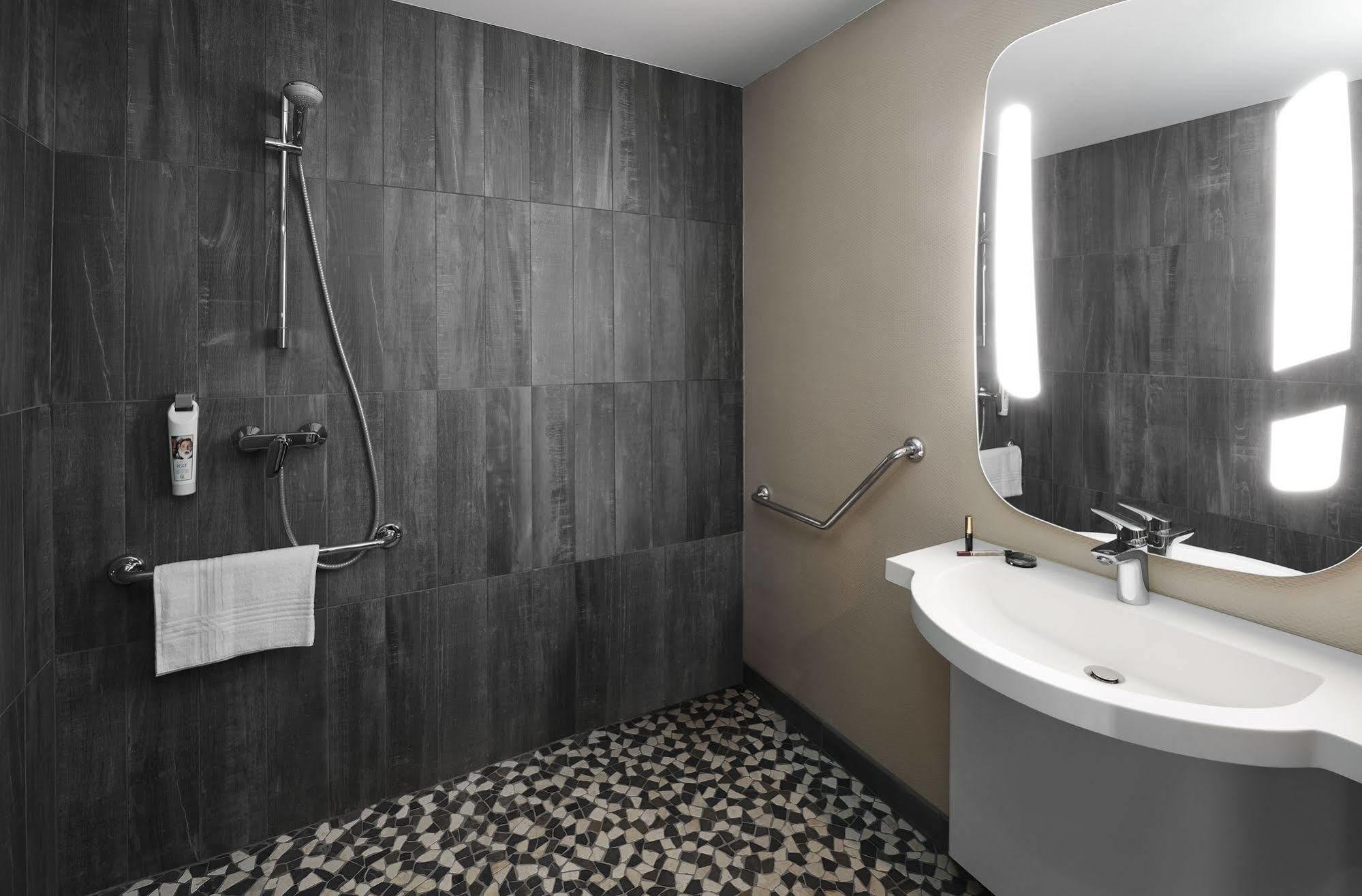 Ibis Centre Gare 3*