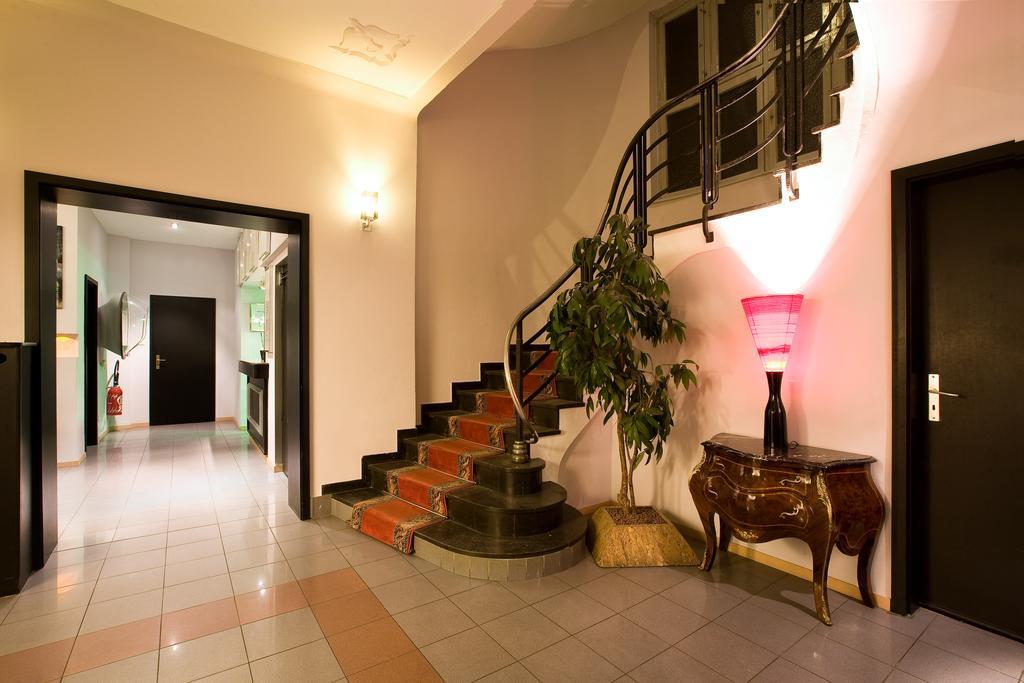 Esplanade Hotel 2*